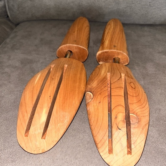 JoS. A. Bank Cedar Wood Metal Shoe Trees Stretchers MADE USA 12” s5 - Picture 3 of 9